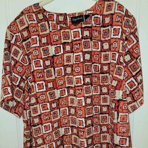 Women’s blouse by Maggie Barns 3x